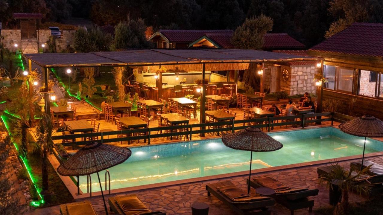 Serender Bungalov Bed and Breakfast Foca Εξωτερικό φωτογραφία